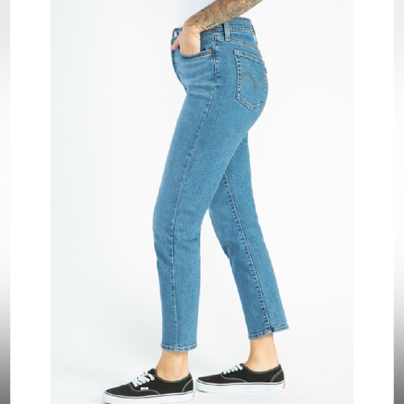 LEVI’S✨ Women’s Wedgie Straight Jeans - Size 29 - Picture 3 of 13